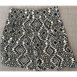 Xhilaration Women's Aztec Print Pull on Skirt Black & White Size Large Y2K